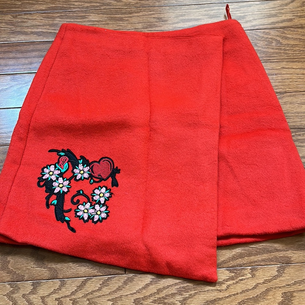 Wool skirt new
